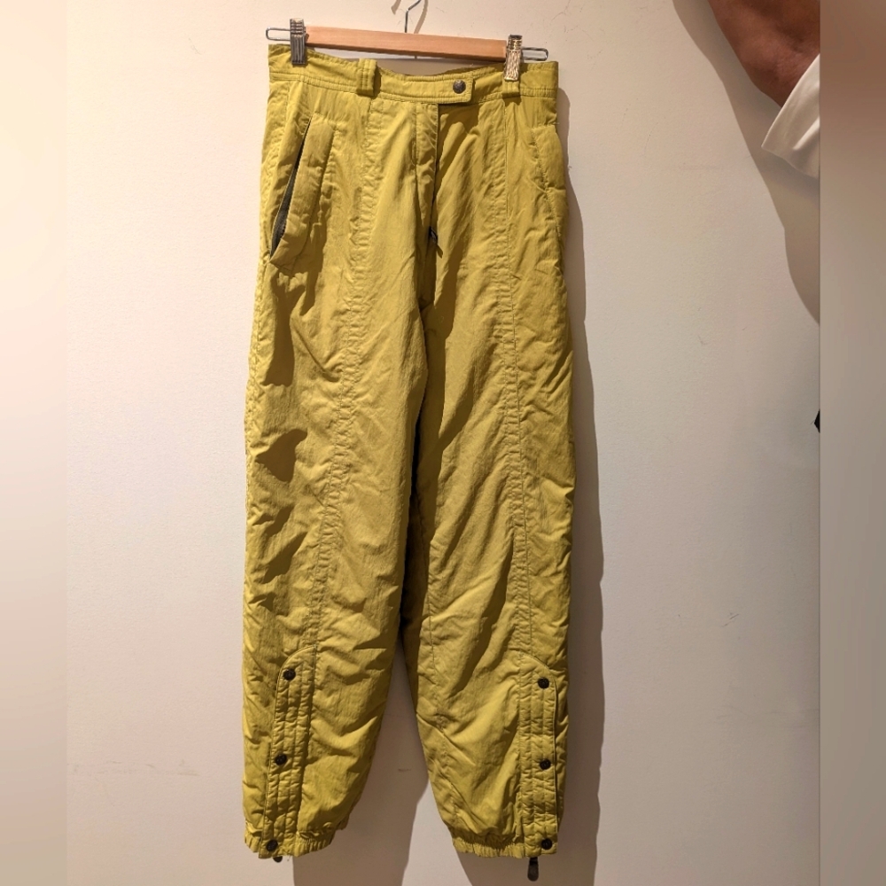 Vintage pistachio green snow pants